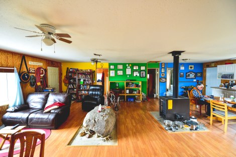 04 Contemporary Métis Household.jpg